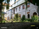 Dziedziniec poklasztorny