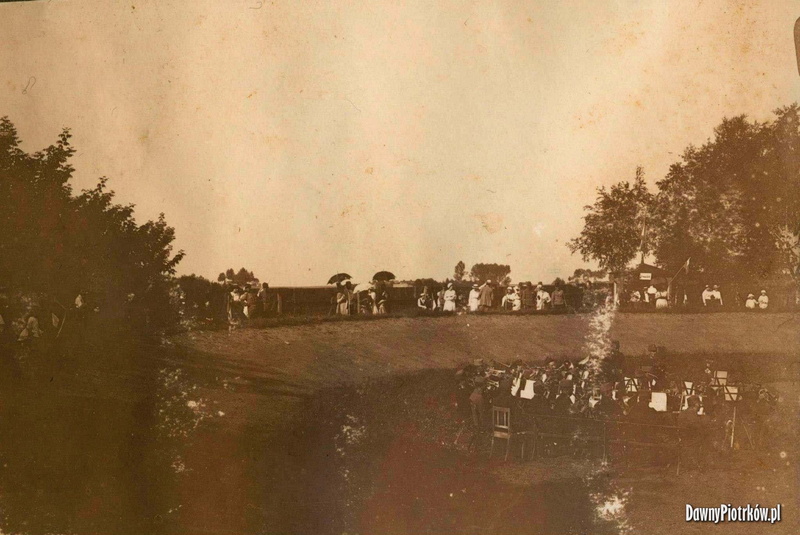 P1057.01.02.jpg
